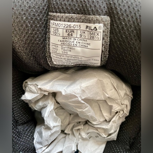 10.5 High-top FILA sneakers bold colorway! - Picture 6 of 6